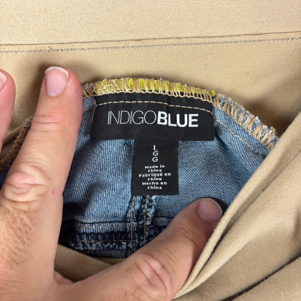 Indigo Blue Wide Panel Maternity Blue Jeans with Distressed Details Sz L - Picture 3 of 11